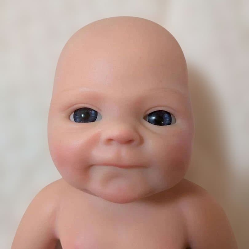 フルシリコン リボーンドール　優しい目の女の子