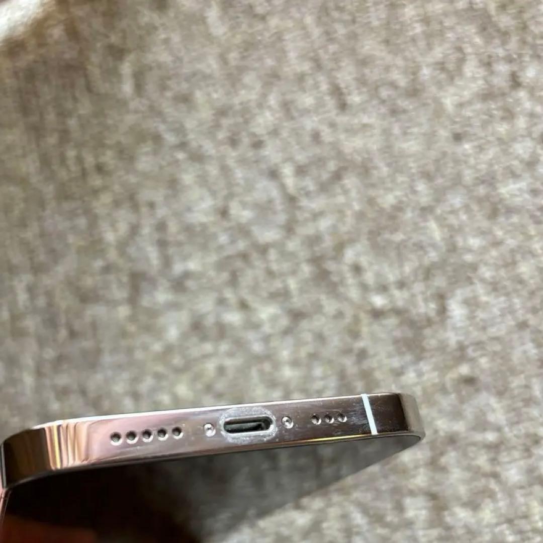 お値下げ！美品iPhone 12 pro シルバー 128 GB SIMフリー