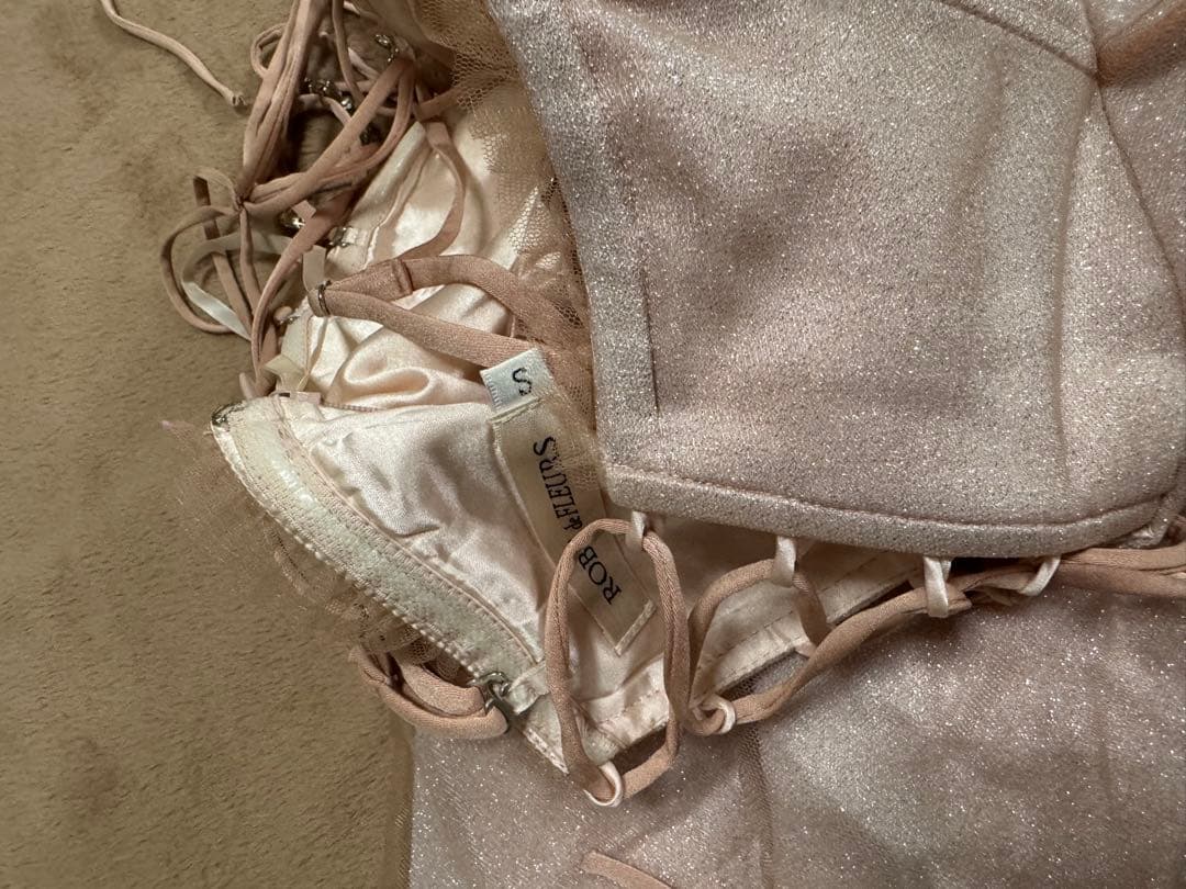 ピンク スリップドレス セクシー