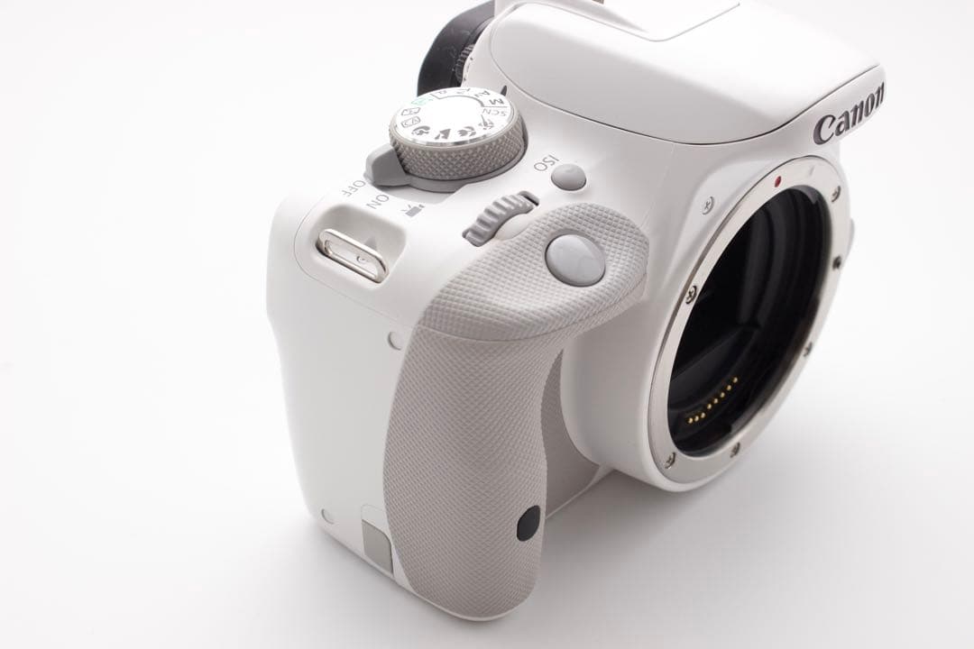 Canon EOS Kiss X7 ホワイトボディ　スマホに送れる一眼レフ　美品