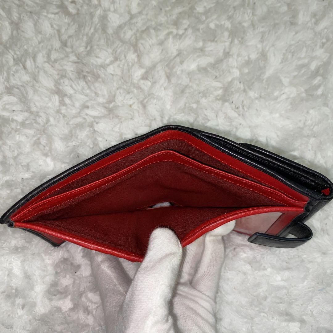 サルヴァトーレフェラガモ 2つ折り財布 ガンチーニ 金具 レザー ブラック