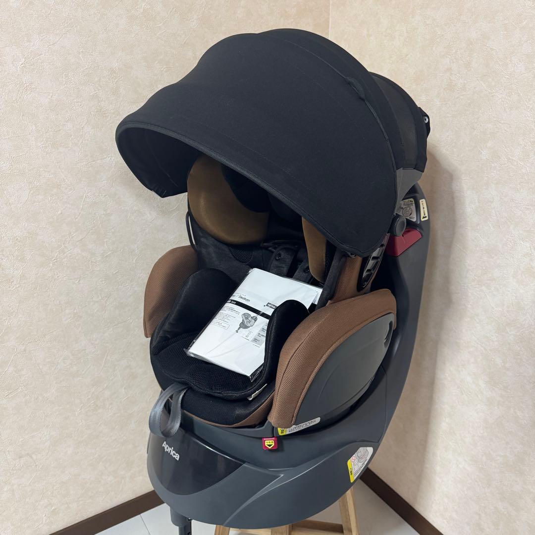 アップリカ フラディアエアー チャイルドシート 新生児○ ブラウン
