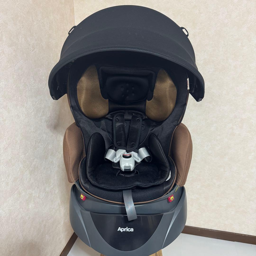アップリカ フラディアエアー チャイルドシート 新生児○ ブラウン
