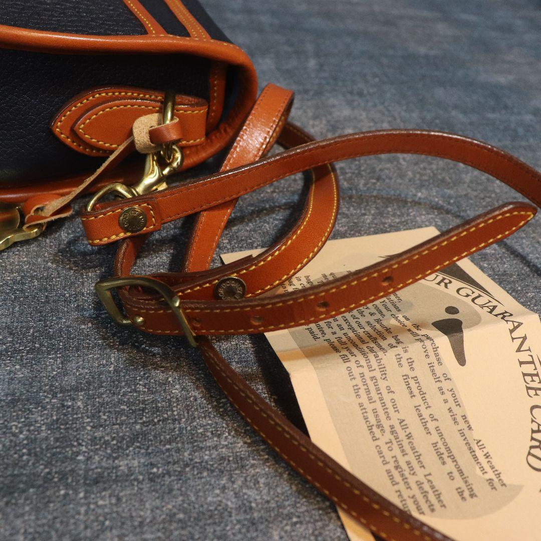 未使用 Dooney&Bourke デカロゴ タグ付 ショルダーバッグ