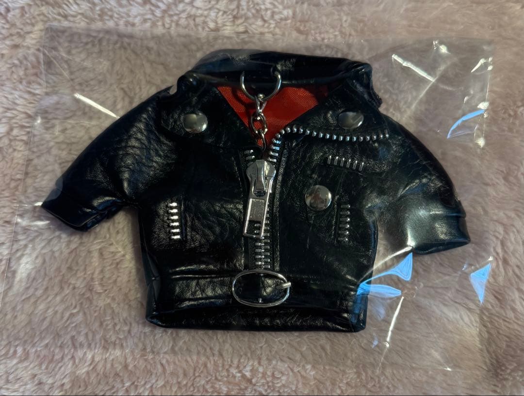 ライダースジャケットキーホルダー Rockon Social Club