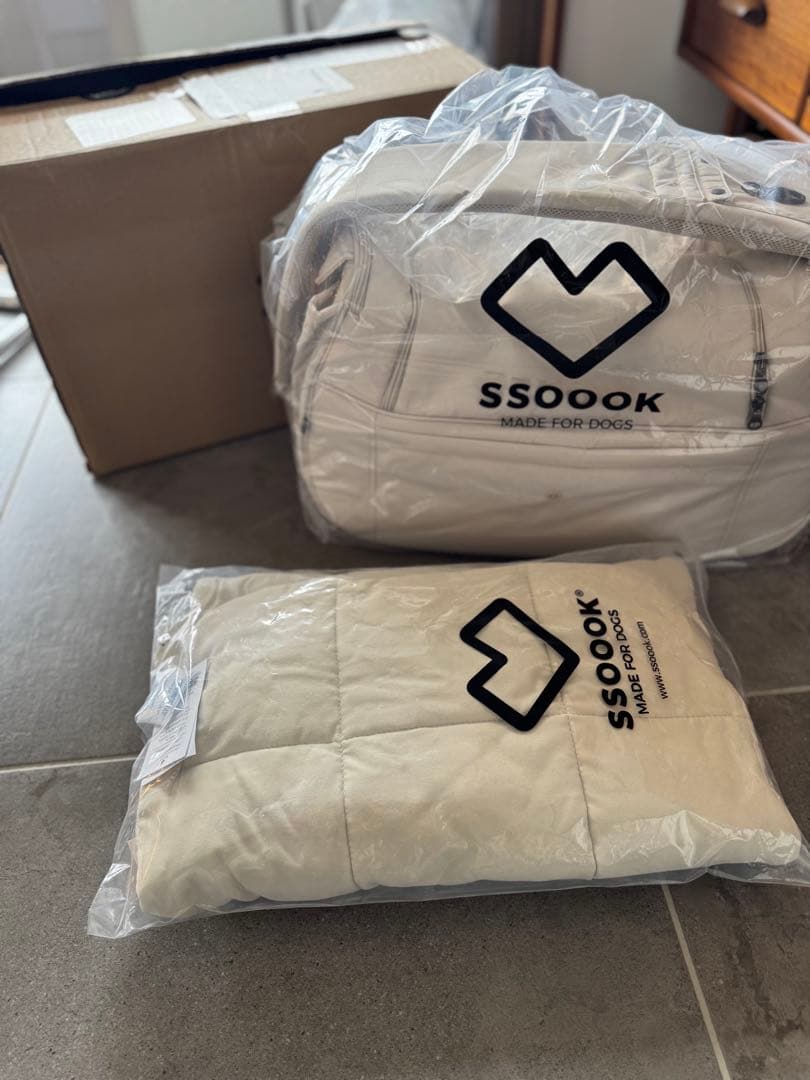 SSOOOK スリングバッグ　アイボリーLバッグが右 ボアブランケット付き