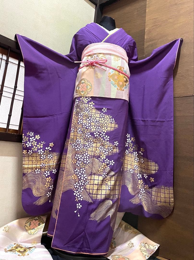 振袖 フルセット6点サイズM〜Ｌ流水舞桜文　金彩　正絹