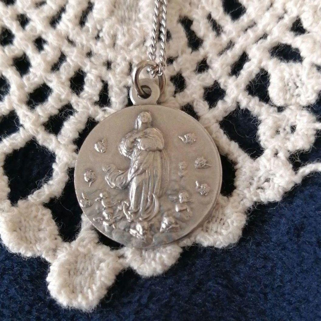 【フランス　アンティーク】天使　イエス　　メダイ　　ネックレス