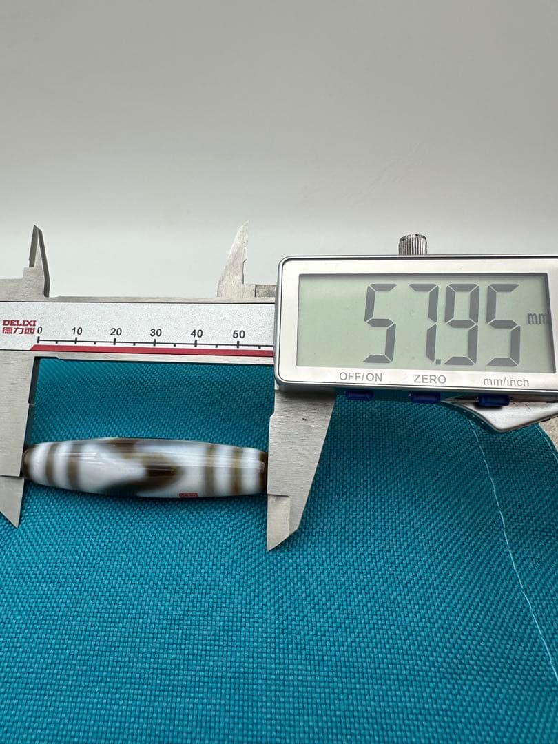 ☆天然石☆ 蔵伝 チベット 虎の牙天珠 古美術品 收藏品 稀少品（珍品刻印）