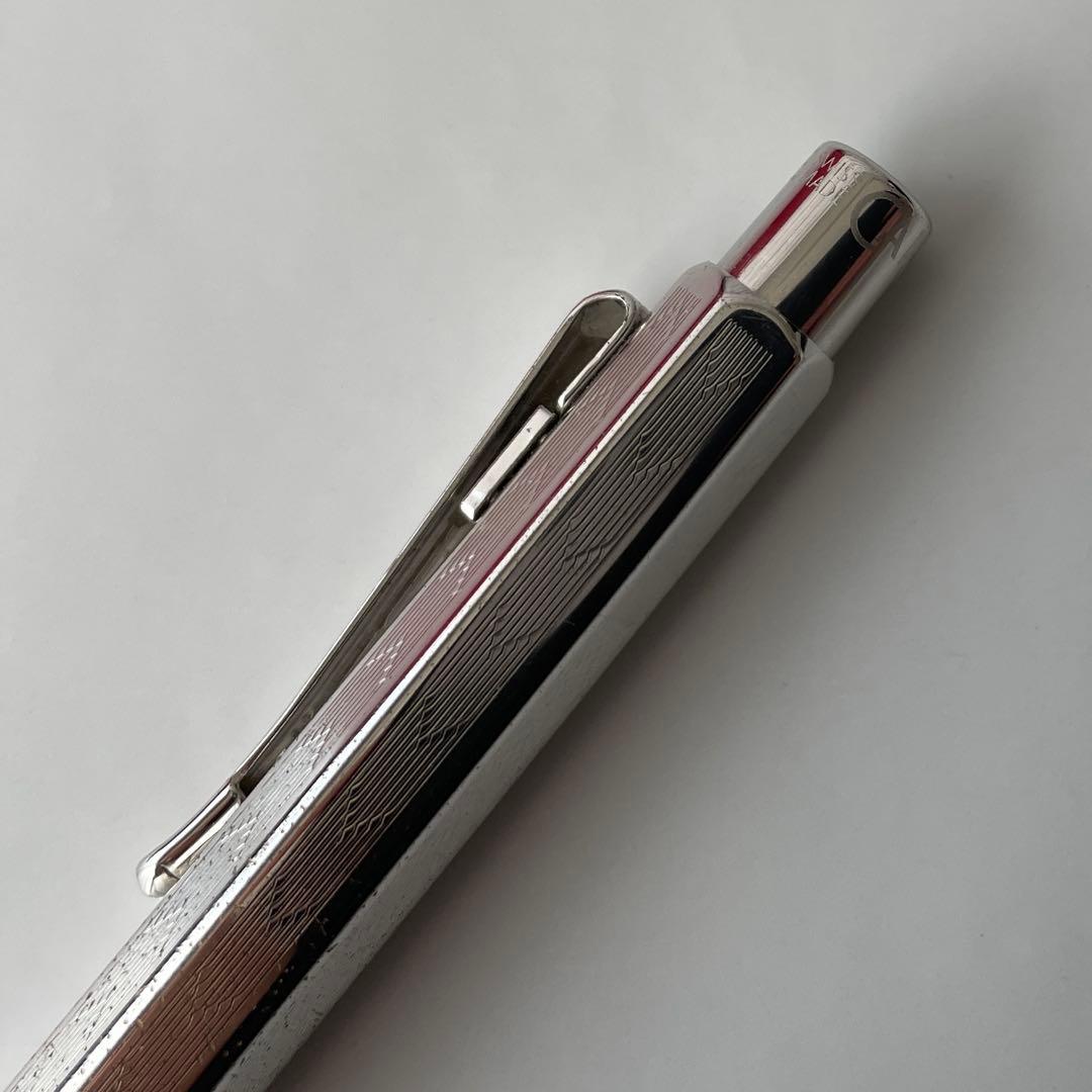 CARAN D'ACHE エクリドール シェブロン