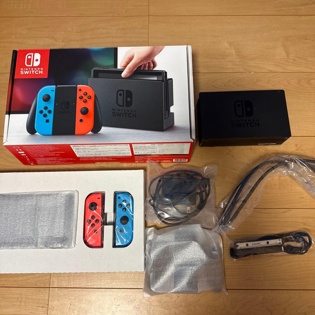 付属品完備 Nintendo Switch ネオンブルー/ネオンレッド 初期型