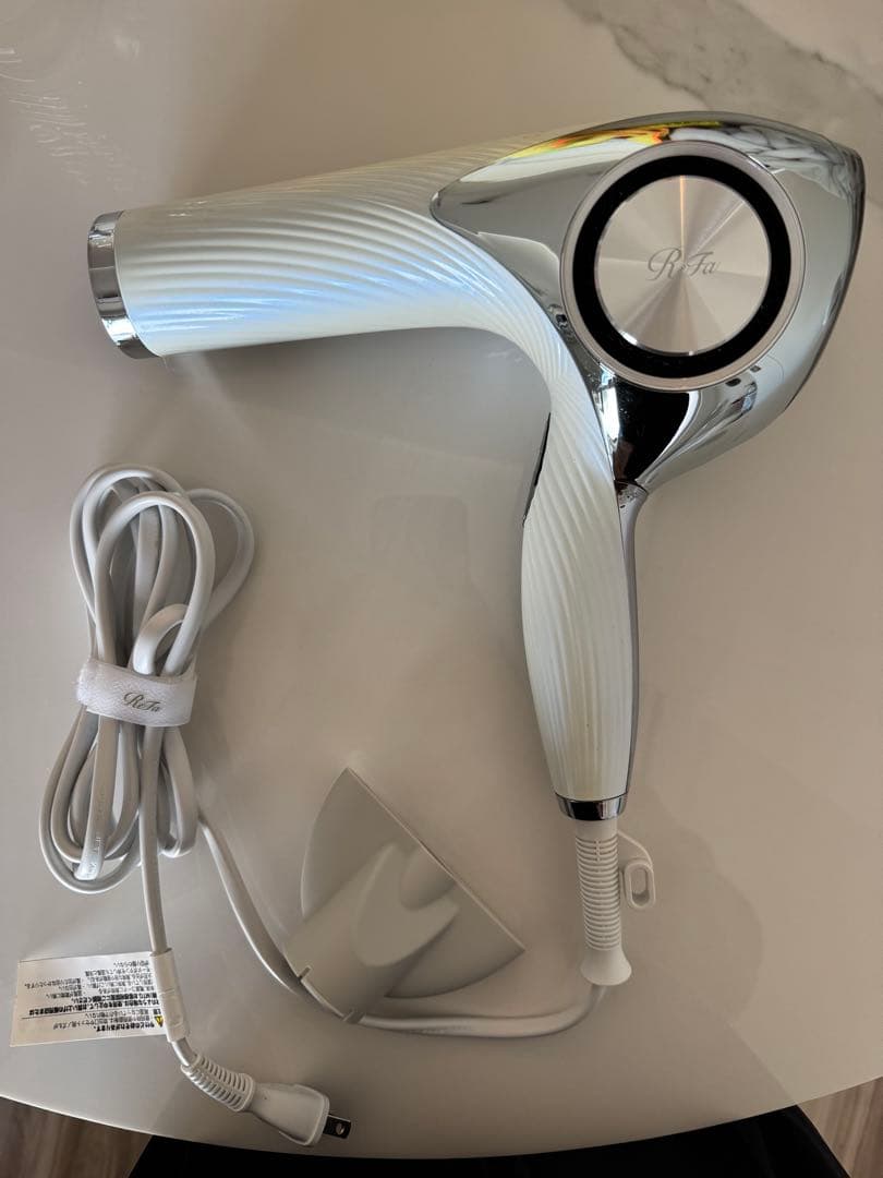 【美品】リファビューティックドライヤープロ　RE-AJ02A 2023年製