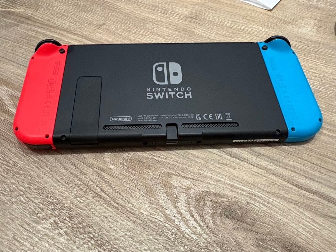 Nintendo Switch 本体 赤/青 Joy-Con 充電器 付き