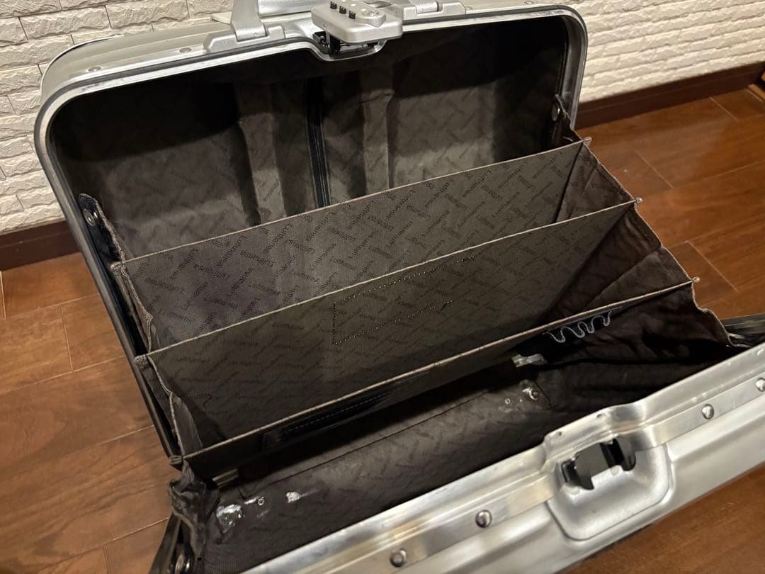 RIMOWA リモワ トパーズ ビジネストロリー ルフトハンザ2輪 機内持込可