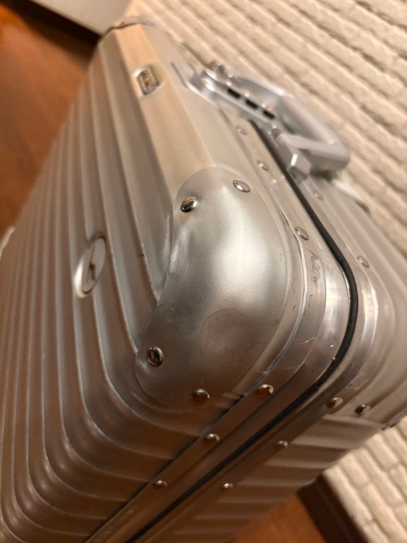 RIMOWA リモワ トパーズ ビジネストロリー ルフトハンザ2輪 機内持込可