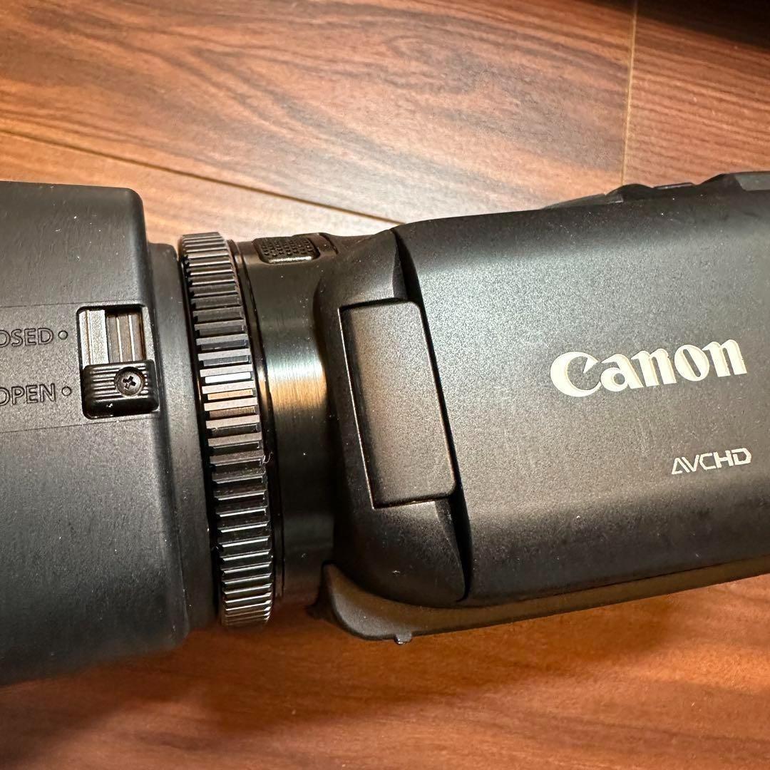 Canon IVIS フルハイビジョンビデオカメラ HF G20 2461