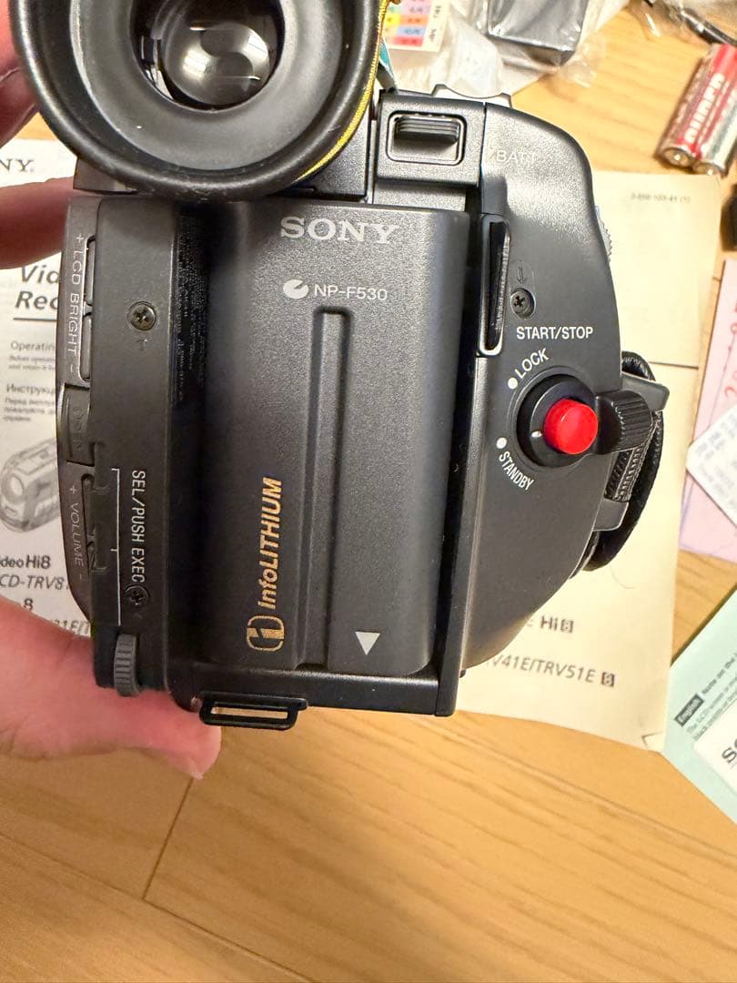 未使用SONY Handycam Vision CCD-TRV51E PAL式