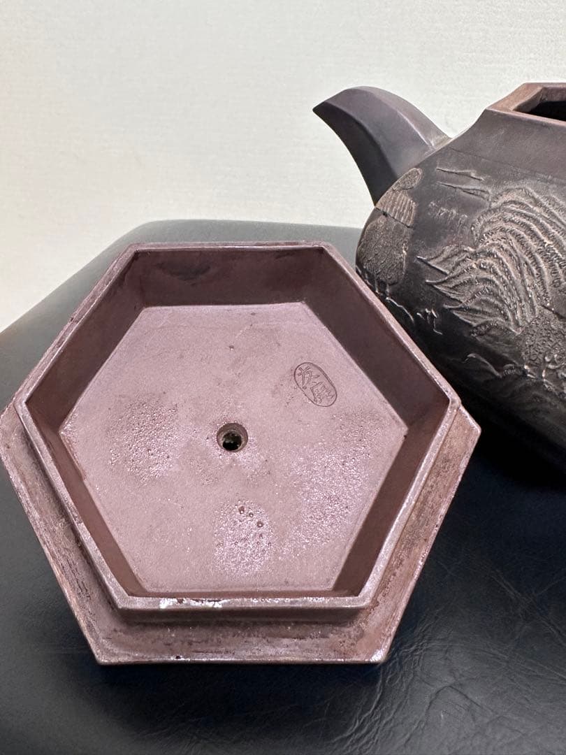 中国，紫砂壺，清時代，邵友庭作，晚清紫砂八大家”之一，六角形，急須 ，浮彫，细工