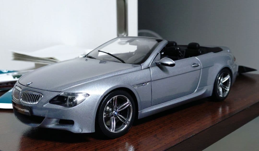 BMW M6 Convertible 1/18 スケールモデル