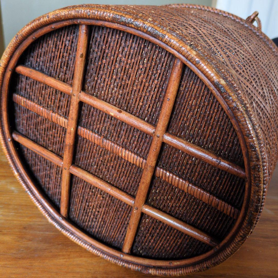 ヴィンテージ籠　民藝　東北　山葡萄　籐籠　昭和レトロ　あけび　手仕事　アタ