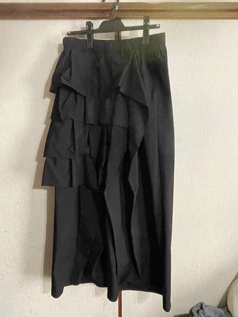 ザコシじゃない方　TAAKK ターク FRILL PANTS フリルパンツ