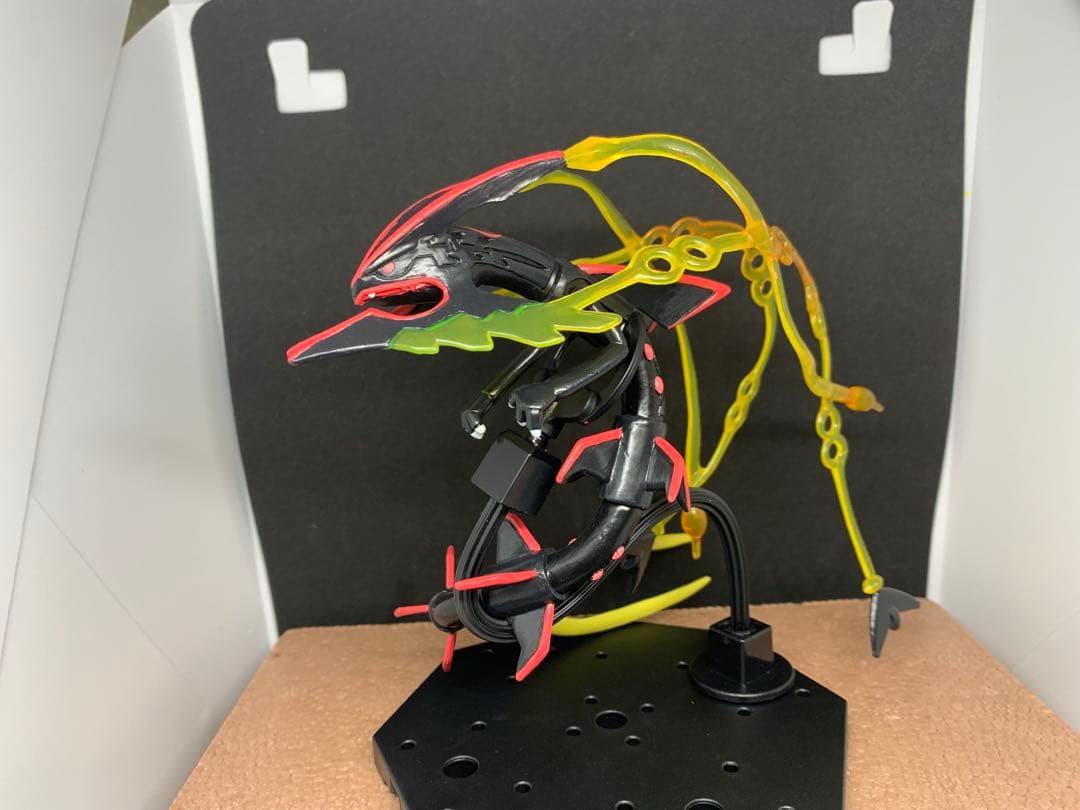 専用ページ モンコレ メガレックウザ リザードン