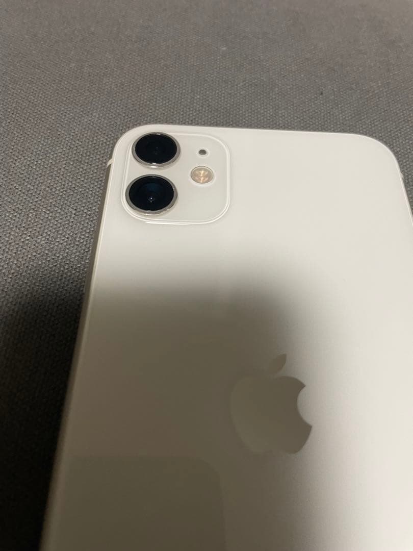 iPhone11 64G simフリー