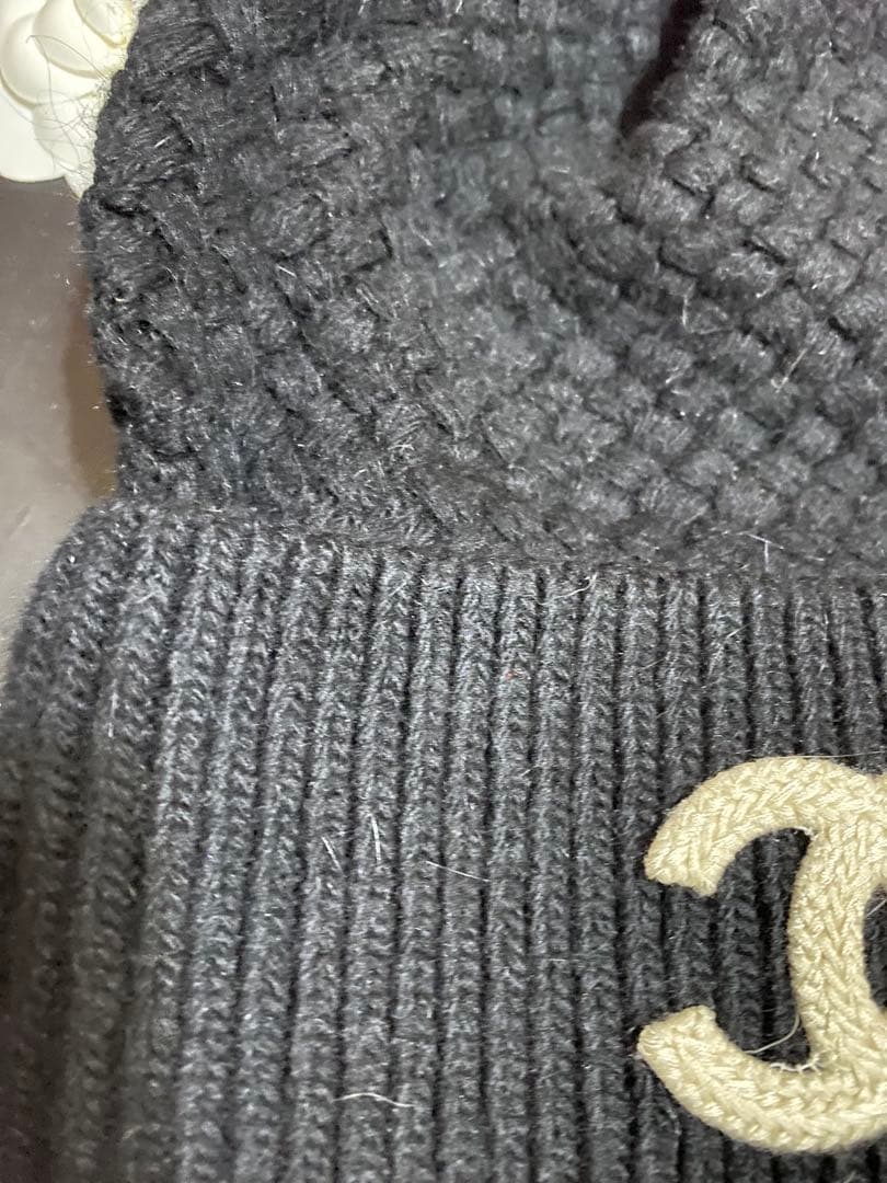 本日お値下げCHANEL ❤️美品黒 ニット帽 編み込みデザイン