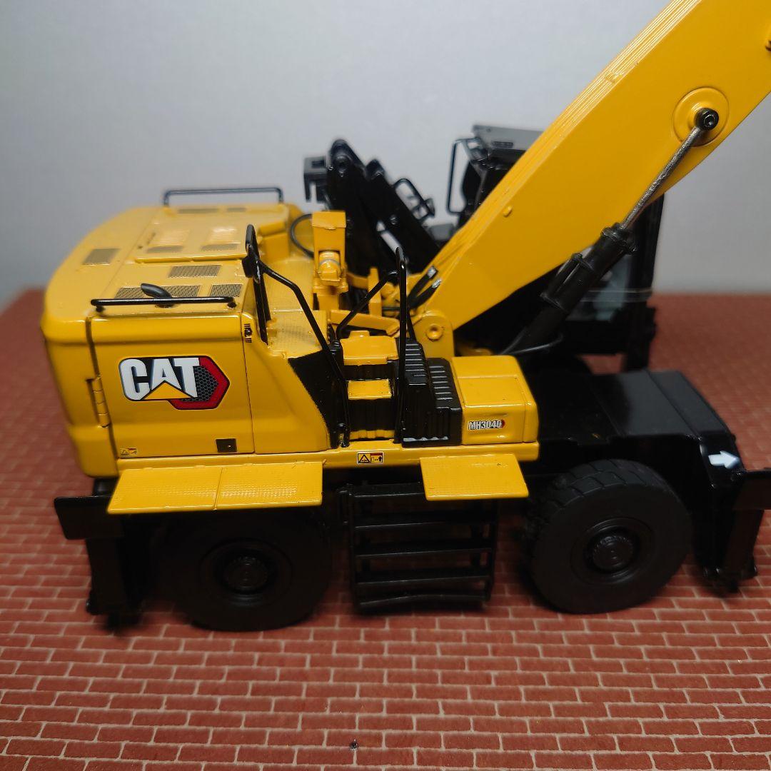 CAT MH3040 ホイール式マテリアルハンドラー(1/50) キャタピラー