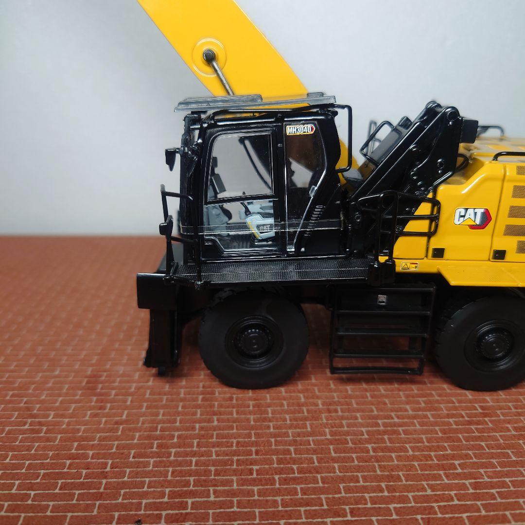 CAT MH3040 ホイール式マテリアルハンドラー(1/50) キャタピラー