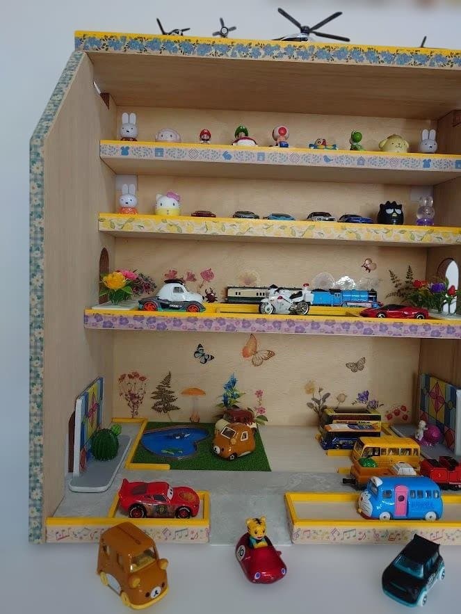 トミカ木製手作り駐車場（スモ－ルイエロ－）SY02