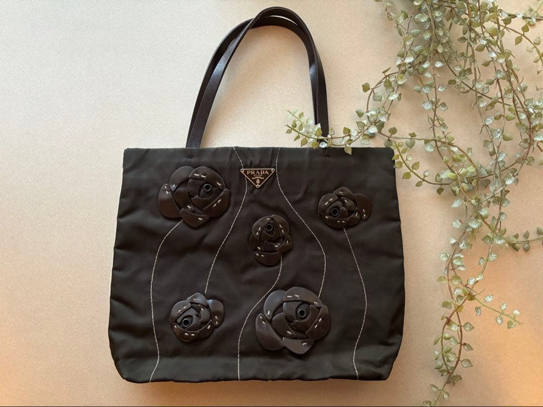 【希少✨美品】PRADA フラワーモチーフ　ミニバッグ
