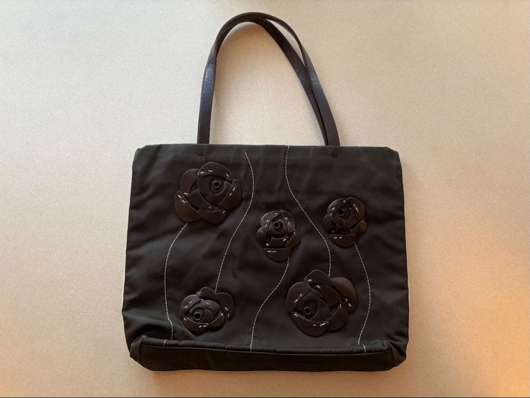 【希少✨美品】PRADA フラワーモチーフ　ミニバッグ