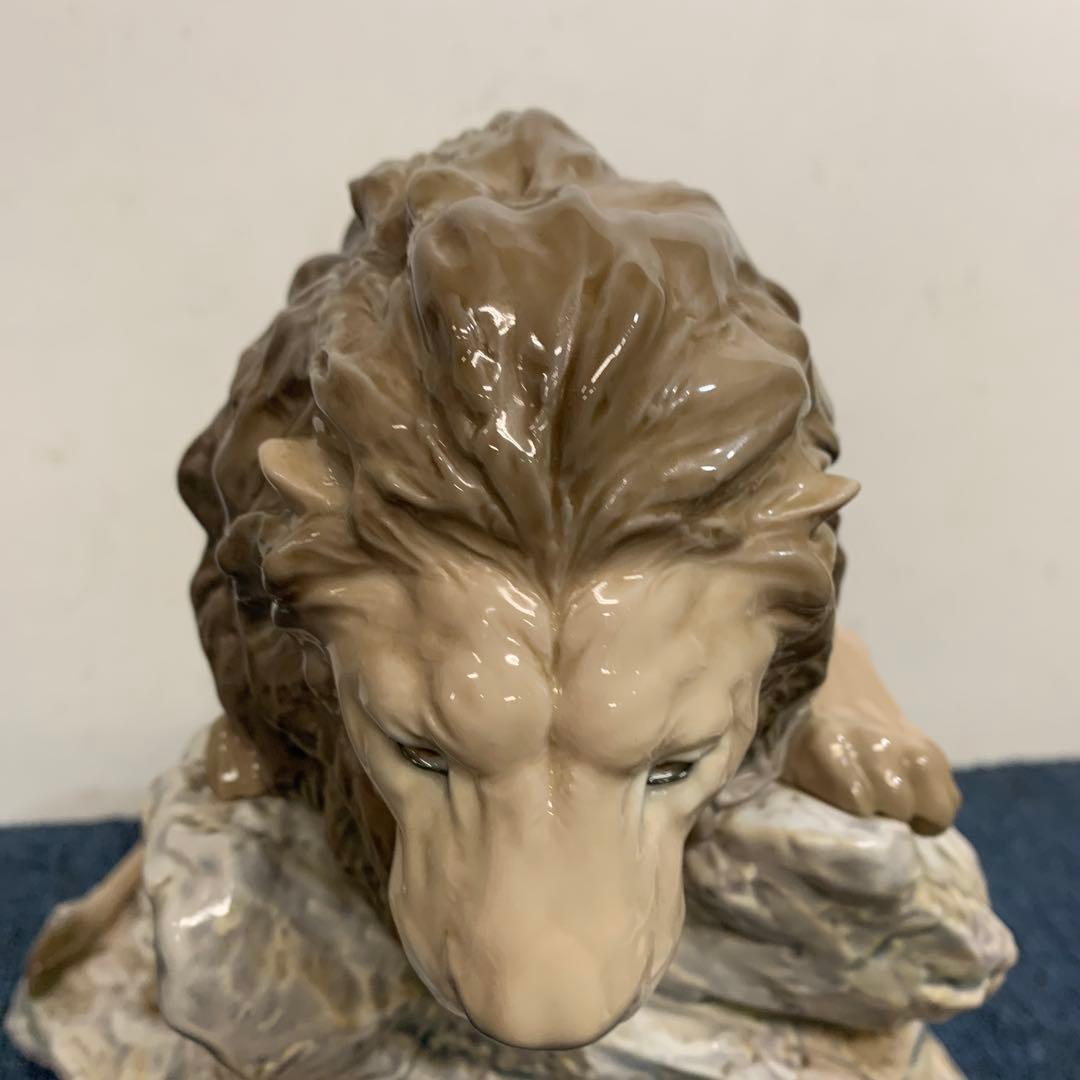 リヤドロ 草原の勇者 ライオン 置物 01008656 LLADRO 置物