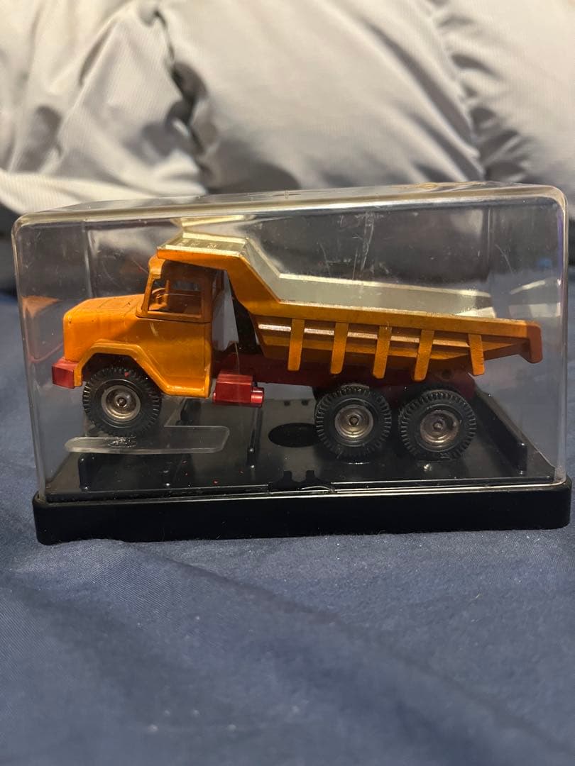 nzg マギルス ベンツ ダンプトラック