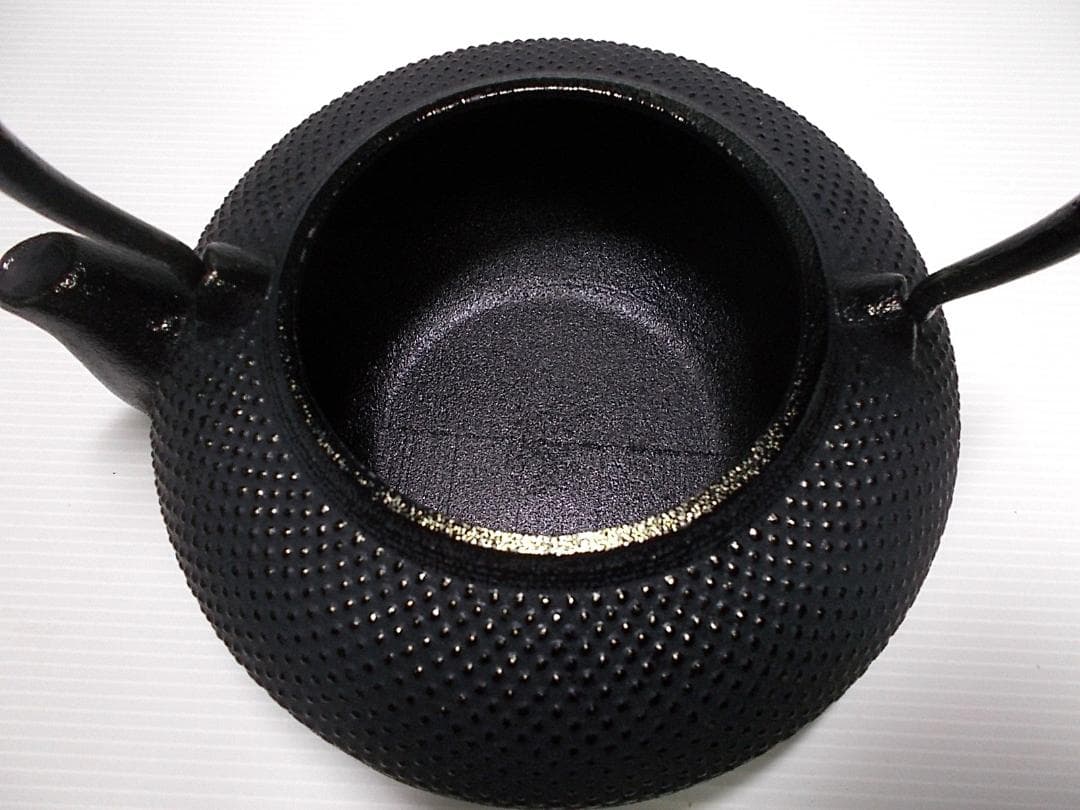 茶道具 未使用 本場盛岡南部鉄瓶 算玉アラレ1.5 霰鉄瓶 ガス/IH対応