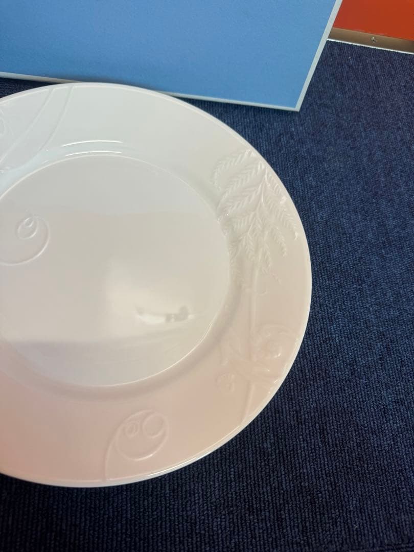 1910 ウエッジウッド　ネイチャー　白皿　27cm  未使用