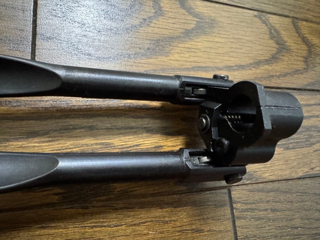 美品 東京マルイ 89式小銃 ガスガン 20mmレール付き 未使用バイポッド付き