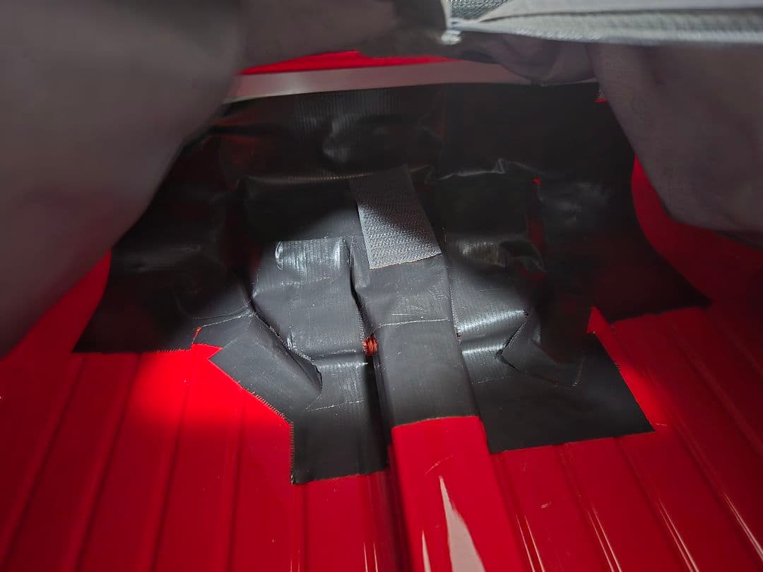 【中古】リモワ RIMOWA エッセンシャル ライト キャビン 37L レッド