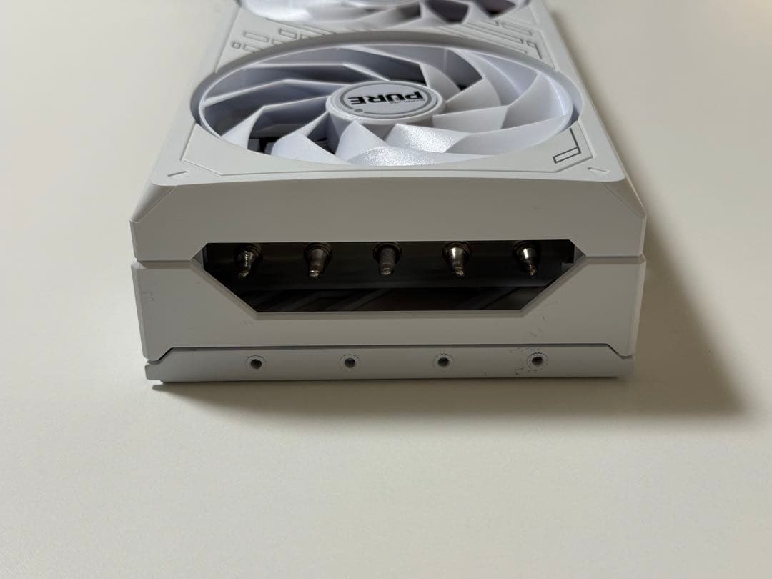 グラフィックボード・グラボ・ビデオカード Sapphire PURE AMD Radeon RX 7800 XT 16GB