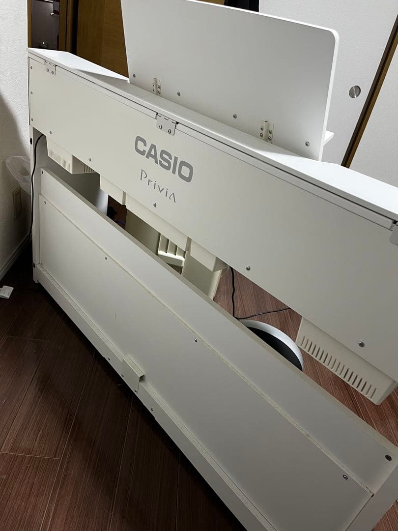 ホワイト電子ピアノCASIOPriviaPX-850 高低自在椅子付き