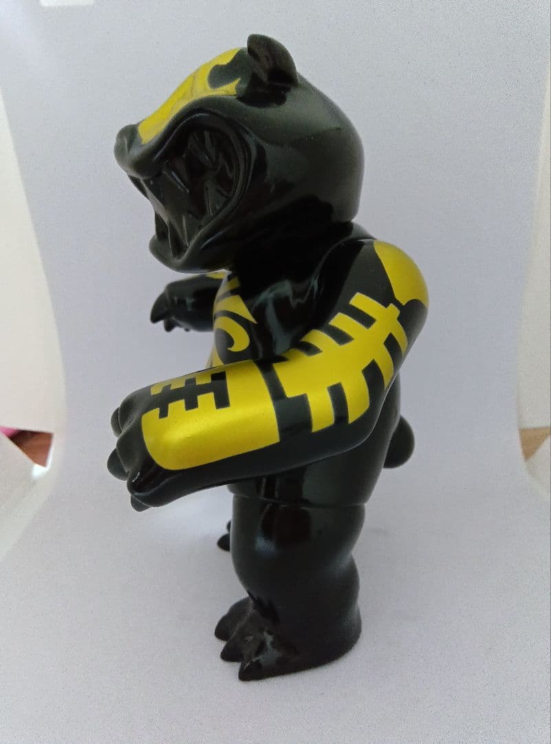 Hariken マッドパンダ MADPANDA ソフビ　フィギュア　黒、金