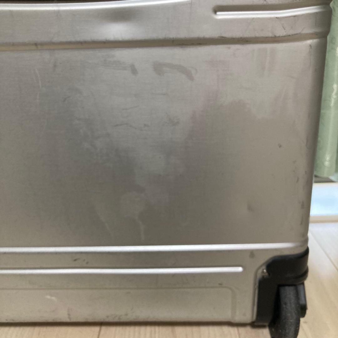 ゼロハリバートン　アルミキャリーケース　機内持ち込み可