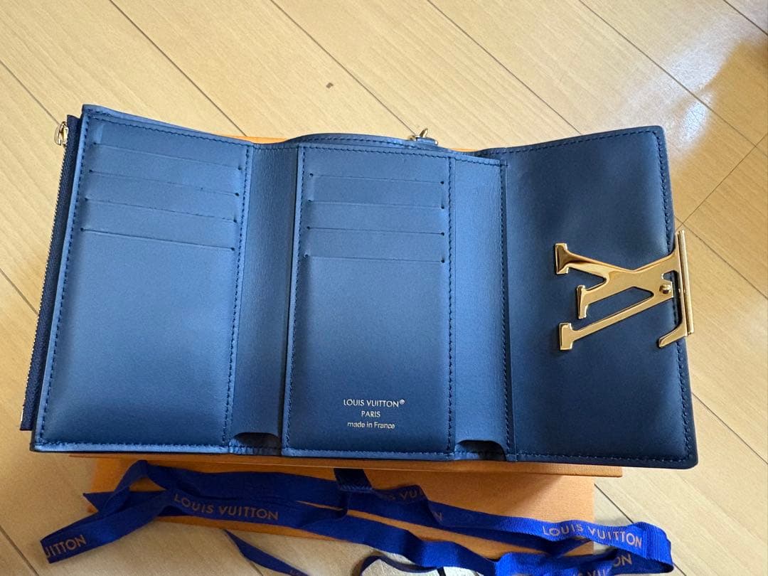 ルイヴィトン カプシーヌ コンパクト 限定チャーム付 M14664 財布 美品