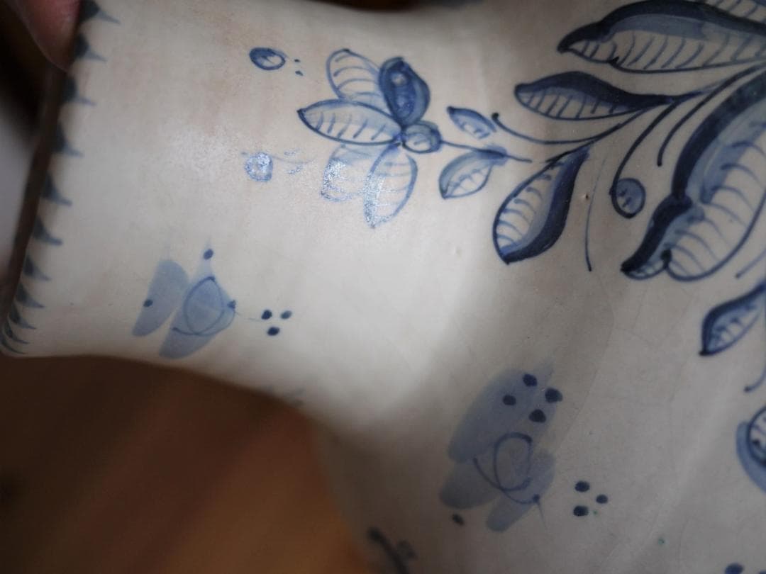 タラベラ焼　陶器花瓶　スペイン　デルフトブルー　マジョリカ　アラベスク花唐草