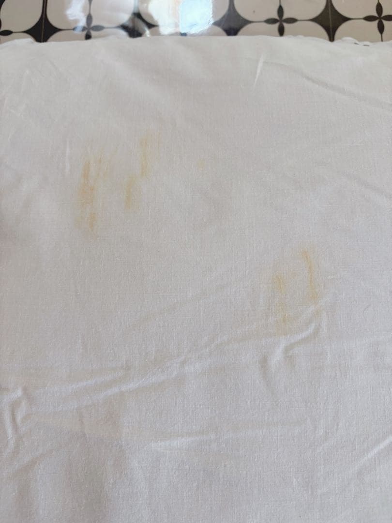 アンティーククッション♡アンティーククロス使用　　　ヌードクッション付き❣️