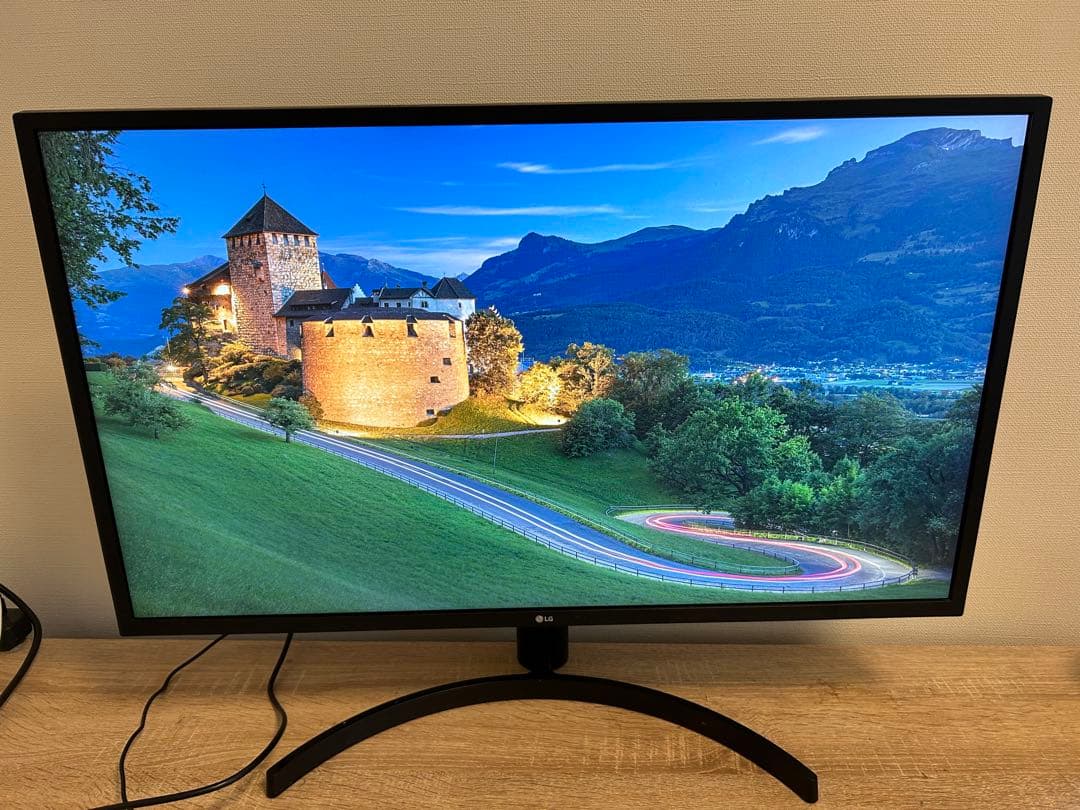 LG 32UK550-B モニター ディスプレイ 31.5インチ 4K