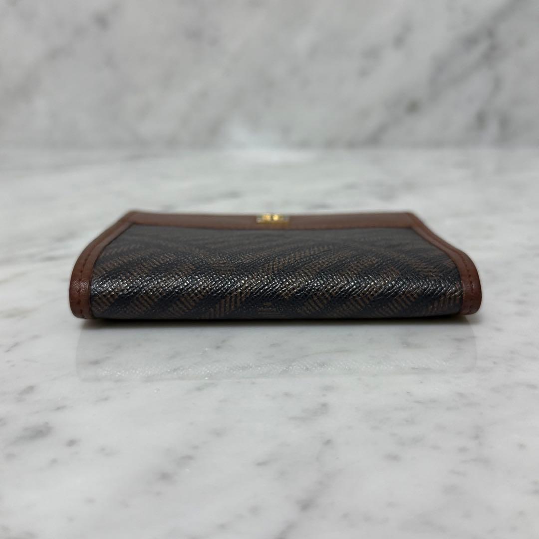 美品 GIVENCHY ジバンシー 二つ折り財布 本革 レザー ブラウン ロゴ