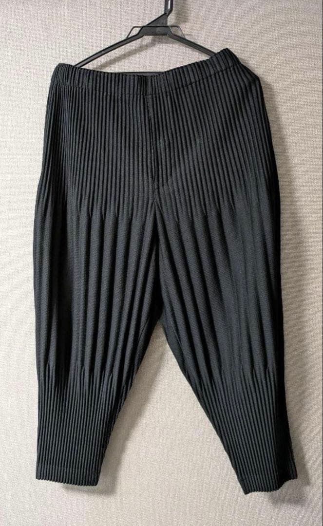 HOMME PLISSÉ ISSEY MIYAKE