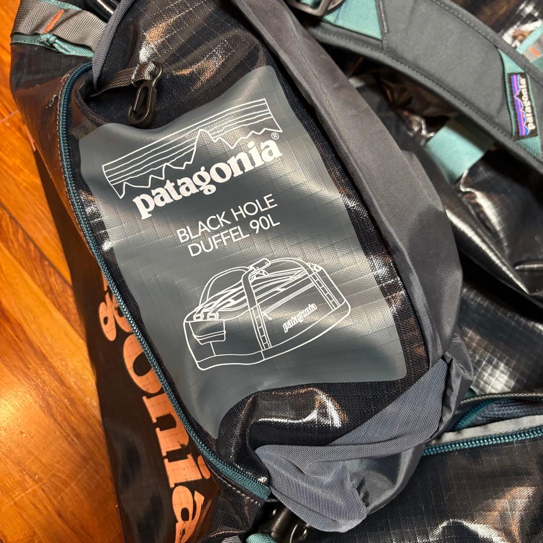 patagonia ブラックホール ダッフル90L ネイビー